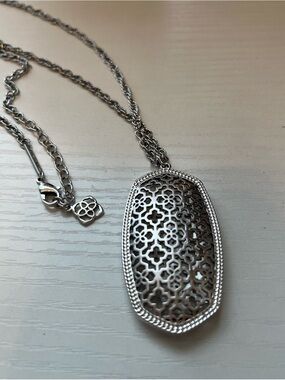 Kendra Scott Long Silver Tone Filigree Rae Pendant Necklace